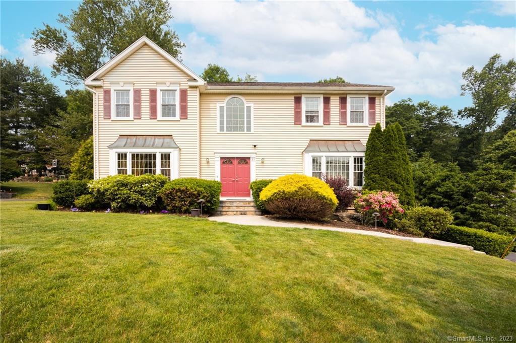 21 Sarenee Circle — exterior photo