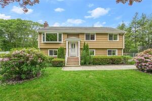 11 Orlando Place