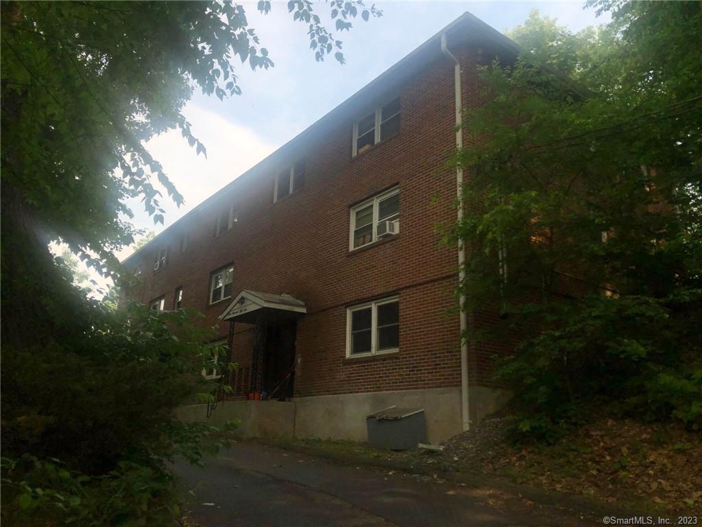 Cozy first floor residential living space in a multi-family complex located just off of Route 72 in Bristol.