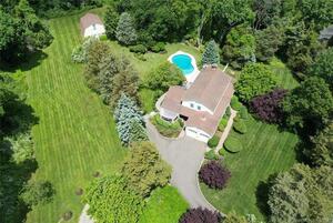 10 Ryders Lane