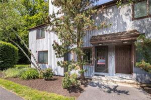 21 Linden Street, Unit 2