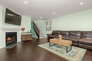 2289 Bedford Street, Unit E1