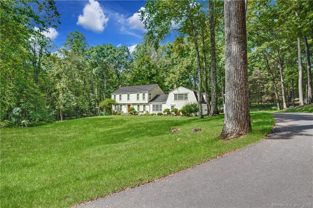 1734 Oenoke Ridge, New Canaan, CT 06840