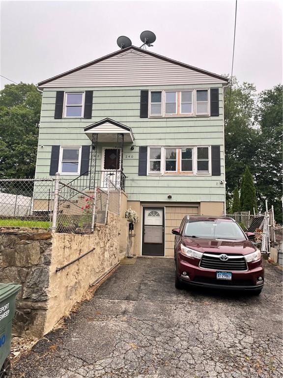 Good size rental Located on tree land area, 1st Floor Rental offers 3 good size bedrooms Large living room and eat in kitchen. Few steps from Beardsley Park route 8 and 25.