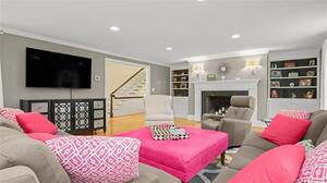 5536 Main Street, Unit 5536