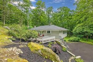 57 Hunting Ridge Road
