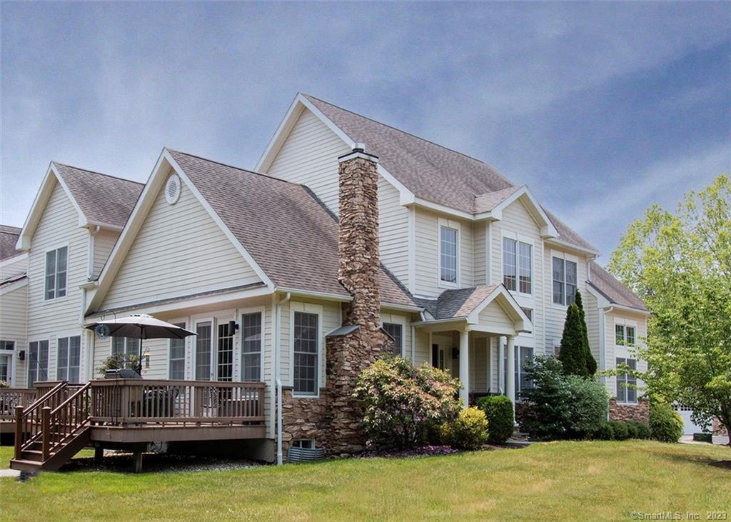 638 Danbury Road, Unit 38 — exterior photo