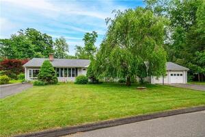 25 Beechwood Drive