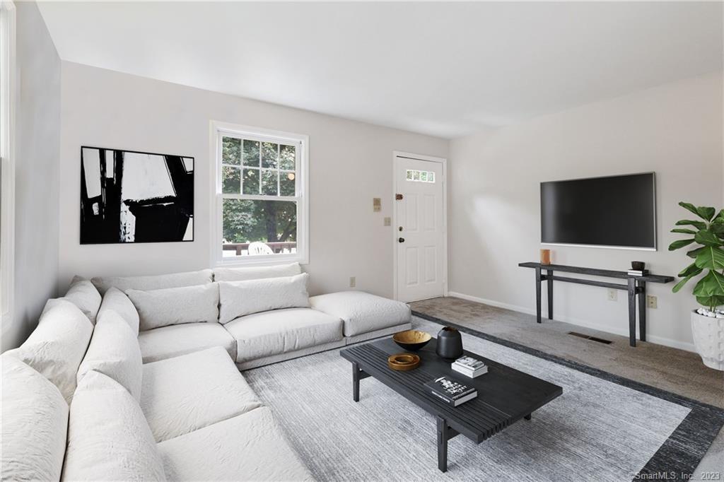 62 Village Walk, Unit 62 — exterior photo