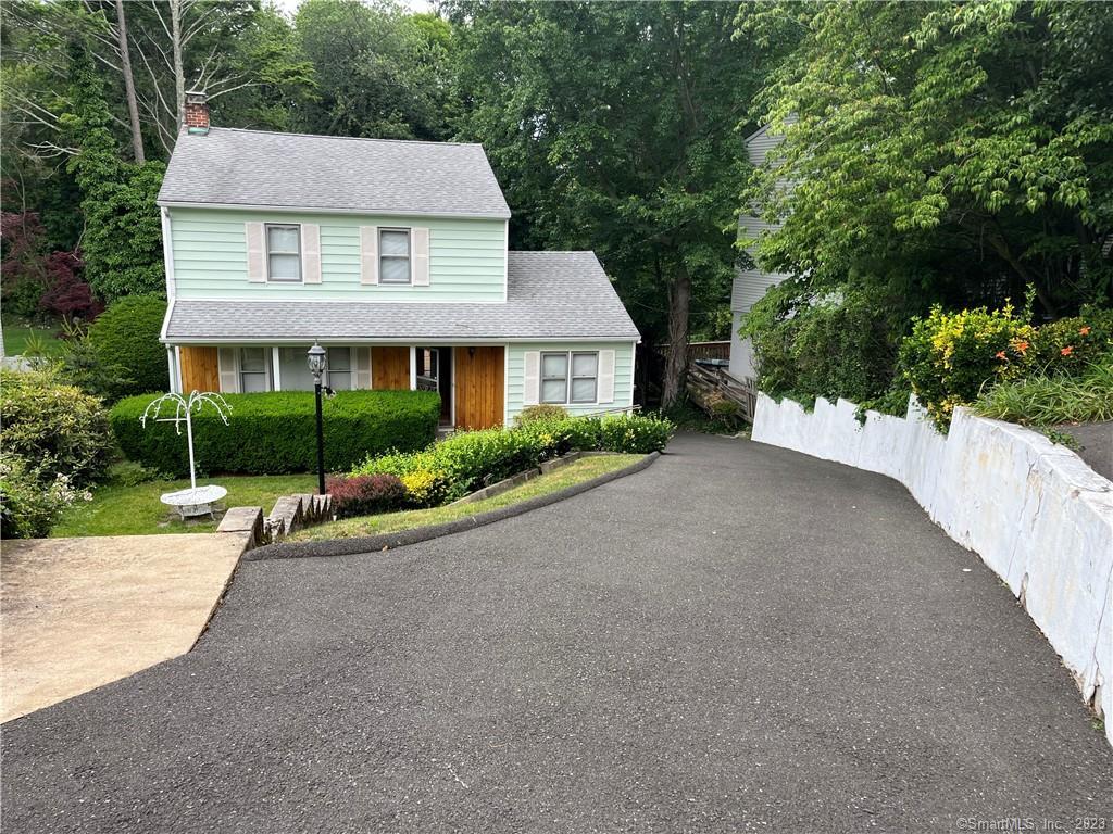 13 Hollow Tree Ridge Road — exterior photo