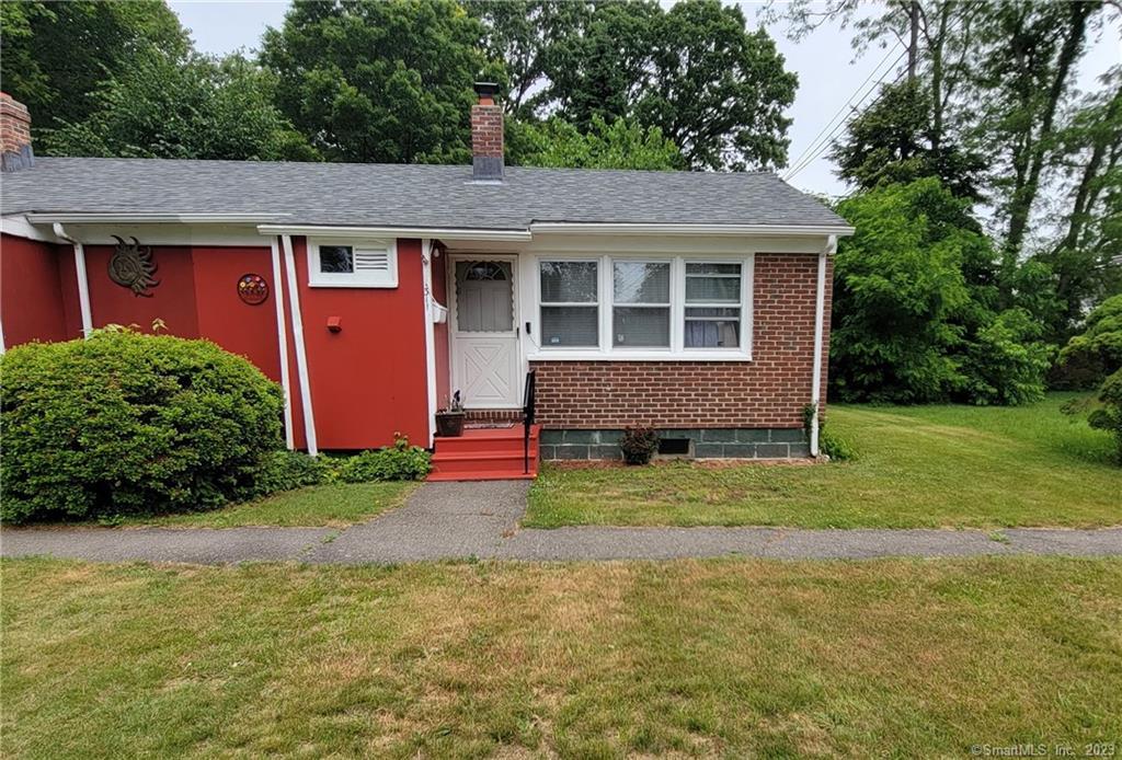 1311 Success Avenue, Stratford, (Stonybrook), CT, 06614 MLS