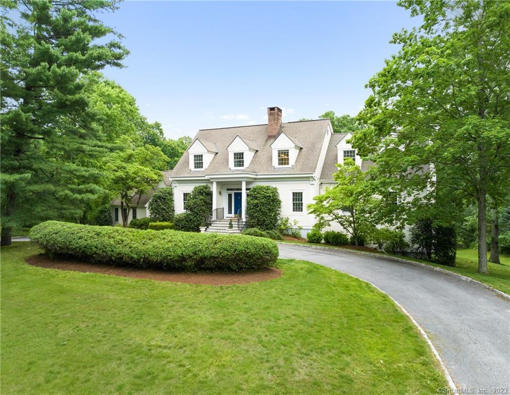 17 Journeys End Road — exterior photo