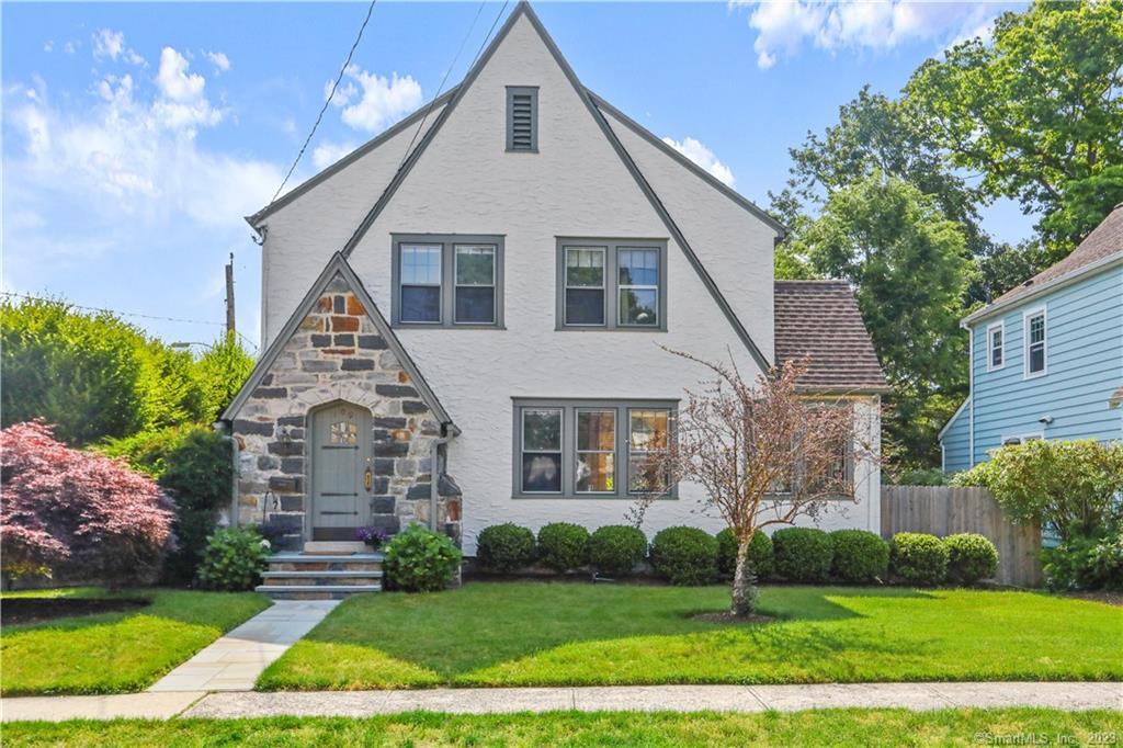 109 Woodmere Road — exterior photo