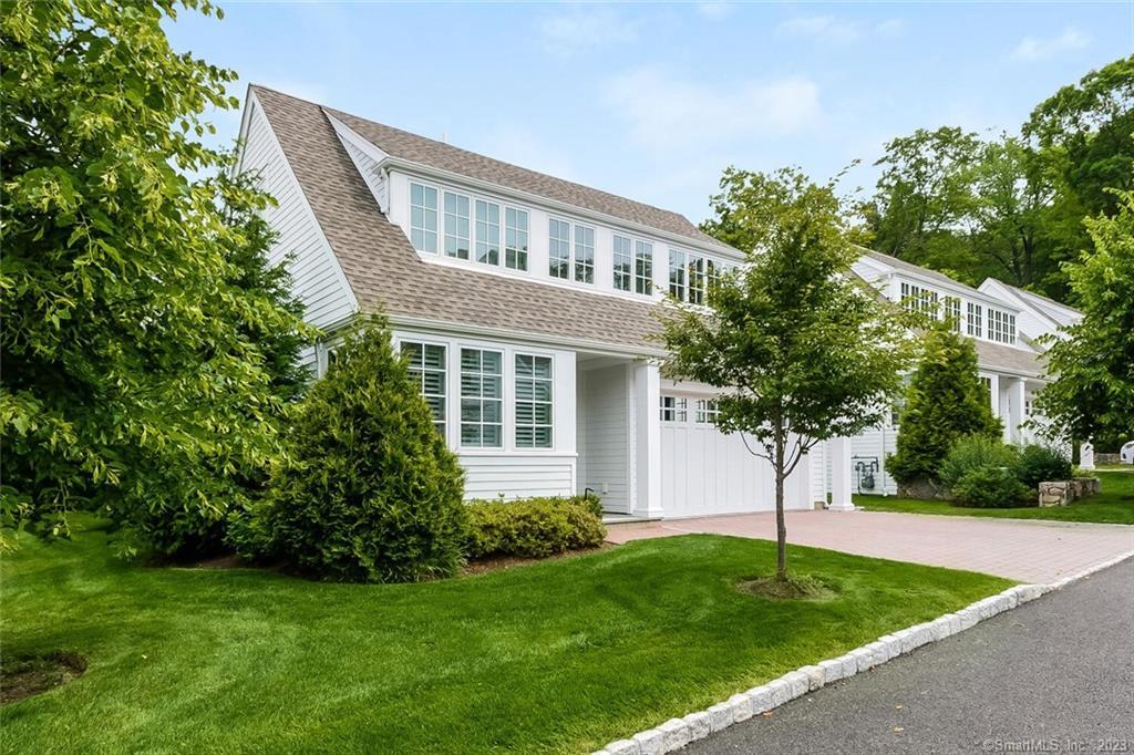 70 Kensett Lane, Unit 70 — exterior photo