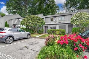123 Old Belden Hill Road, Unit 13
