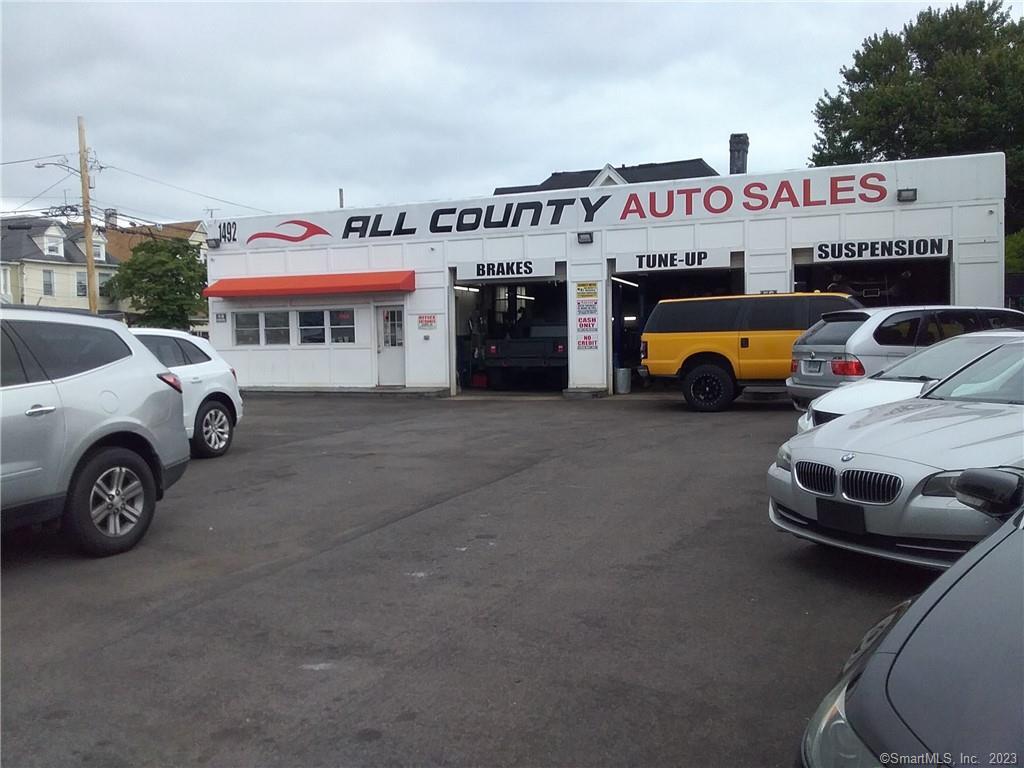 CONVENIENT LOCATION USED CAR DEALERSHIP WITH A REPAIR SHOP. EASY ACESS TO HIGHWAYS, PLENTY OF PARKING. OFFICE WITH WAITING AREA, FENCED YARD.