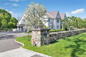 125 Hillandale Road