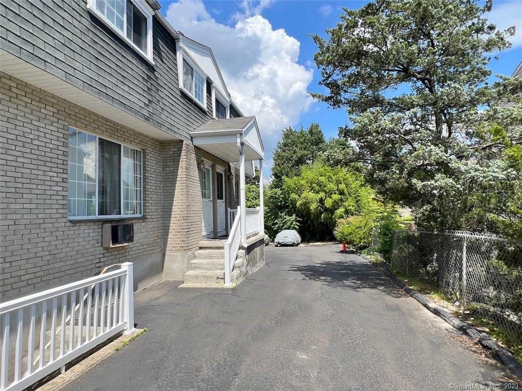 16 Ferris Avenue, Unit 6 — exterior photo