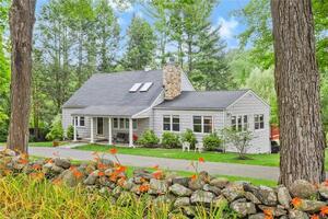 6 Sherwood Road