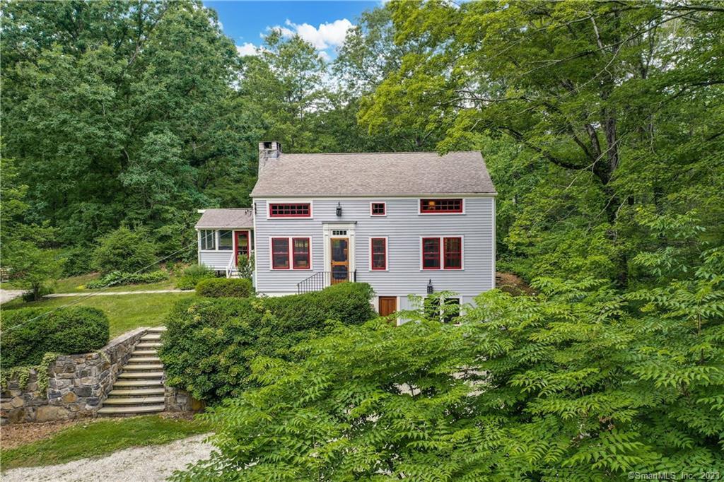 9 Old Sow Road — exterior photo