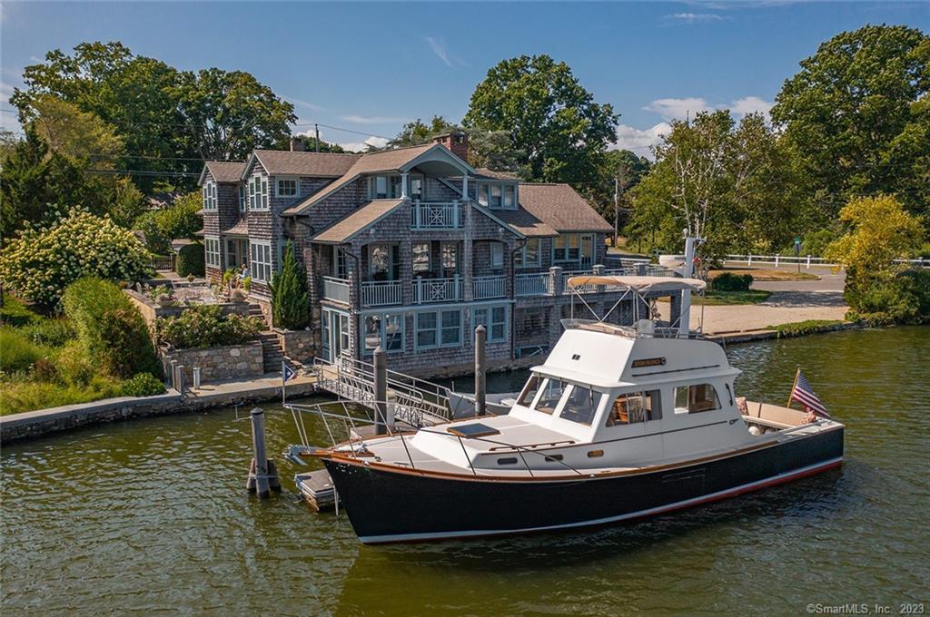 825 Harbor Road