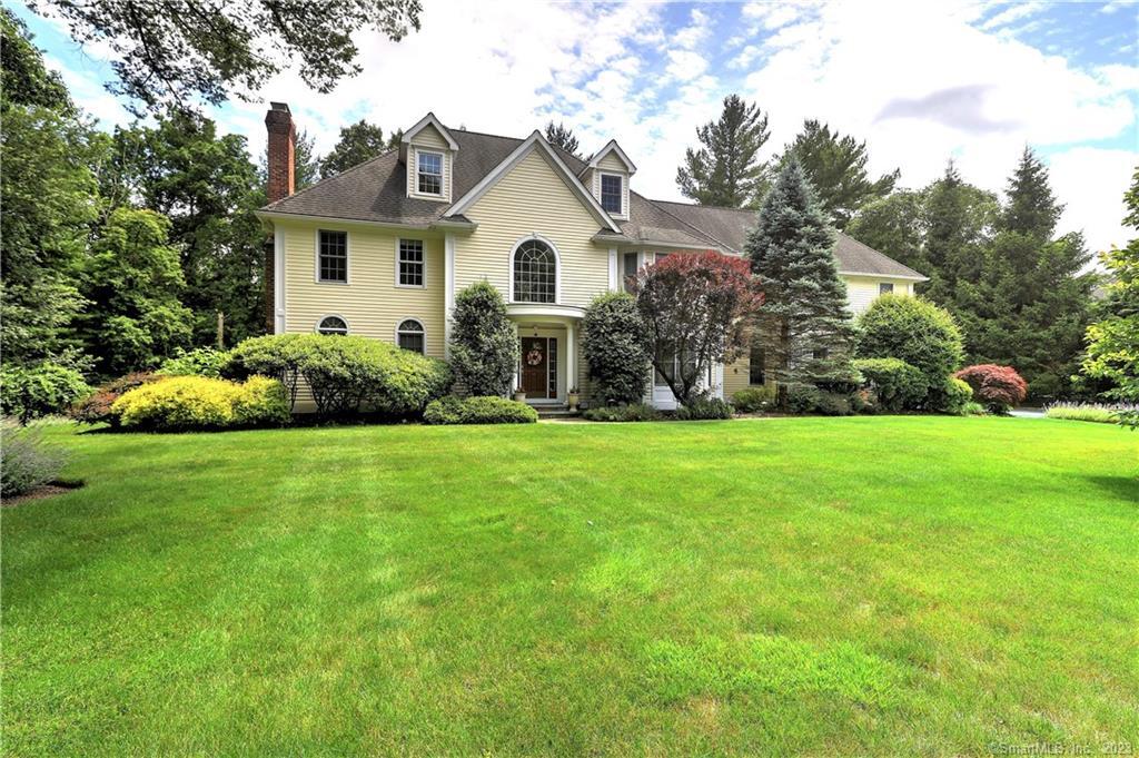 56 Surrey Lane — exterior photo