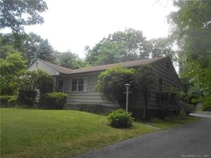 28 Hiawatha Ln Extension